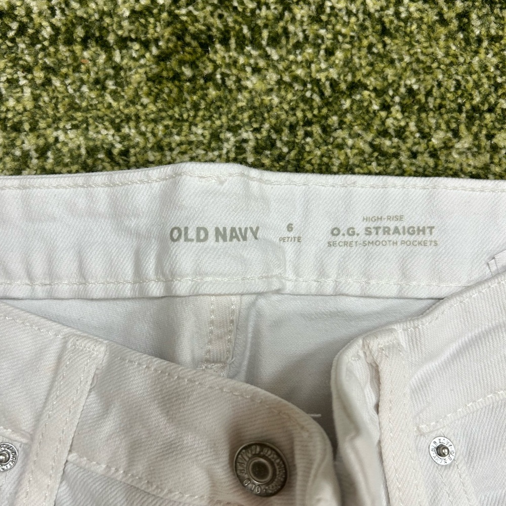 🎉HOST PICK🎉Old navy O.G. Straight white ankle jeans - Picture 3 of 5